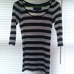 American Eagle 3/4 Length Sleeve "Favorite T"